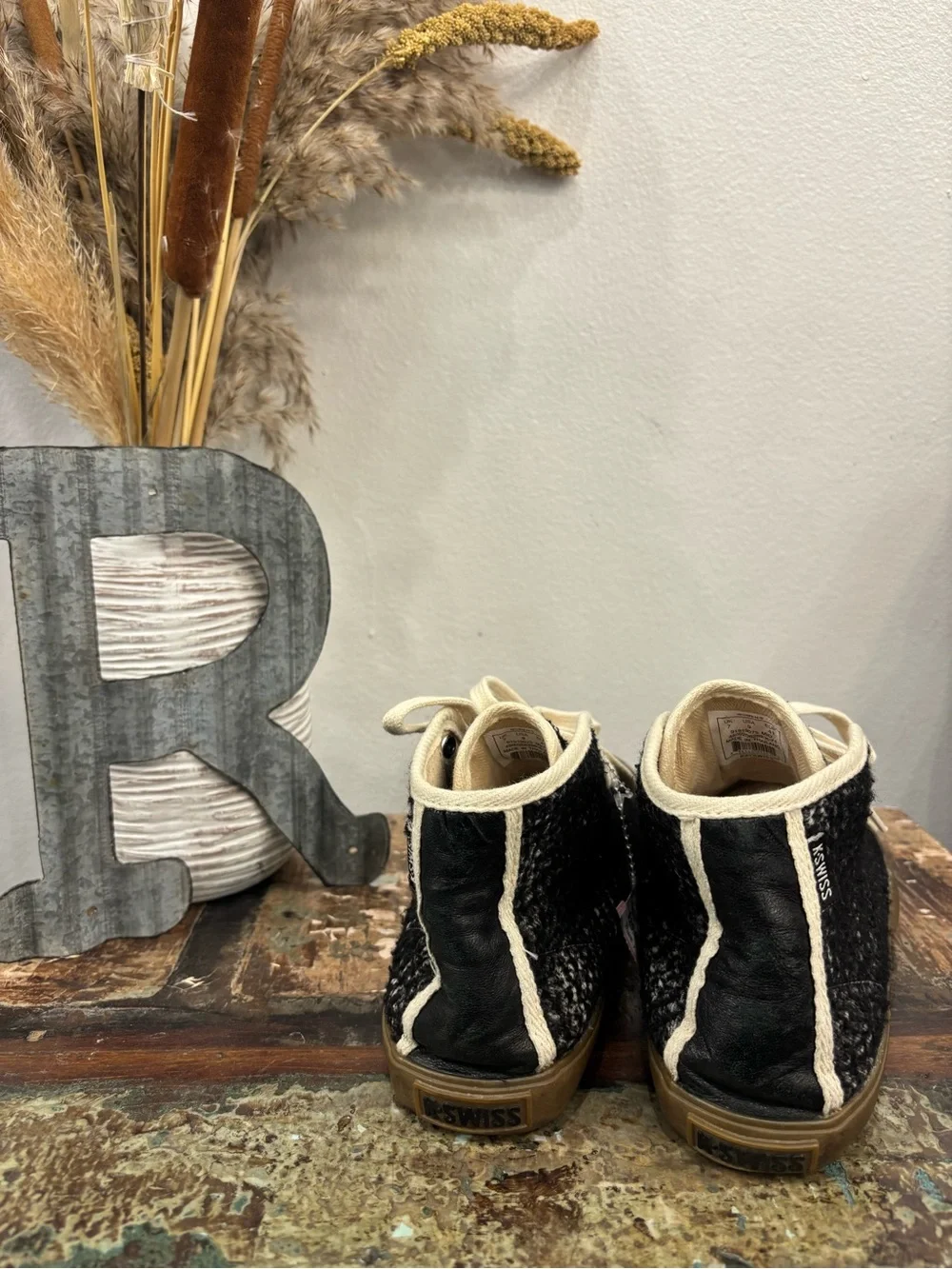 K-Swiss swiss high